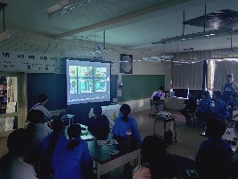 半導体出前授業 児童向け授業の実施風景