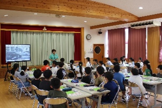 半導体出前授業 実験・体験の様子